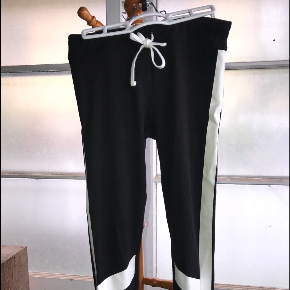 Athletic leggings